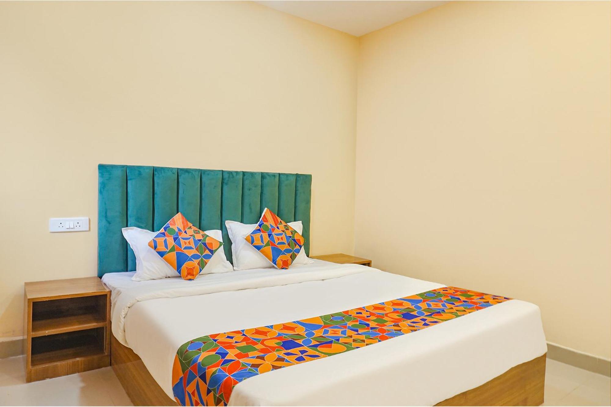 Fabhotel Falcon Inn -Behind The Dmart Baner Pune Exterior photo