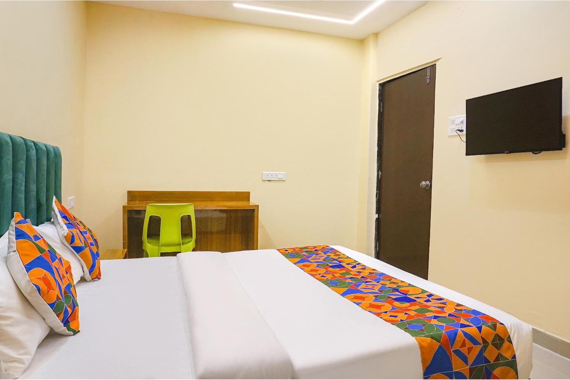 Fabhotel Falcon Inn -Behind The Dmart Baner Pune Exterior photo